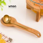 زیر ملاقه ای چوبی
