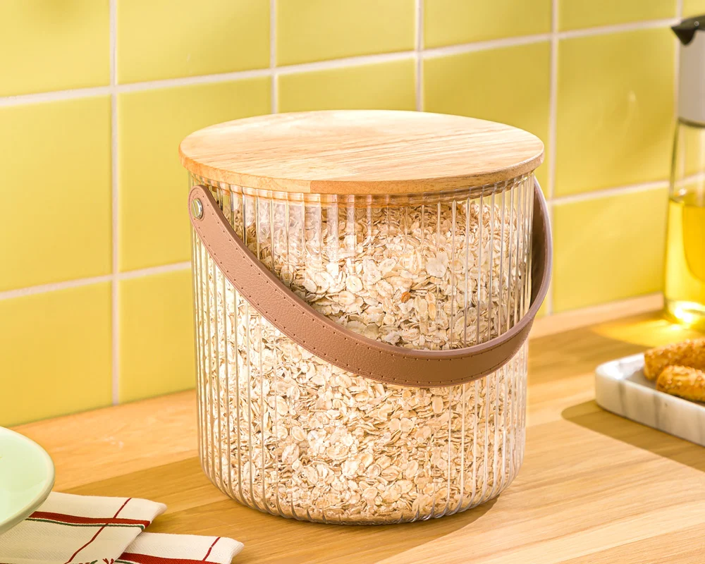 سطل-شیار-دار-3-لیتر-درب-چوبی-1.webp سطل شیار دار 3 لیتر درب چوبی - تصویر 1